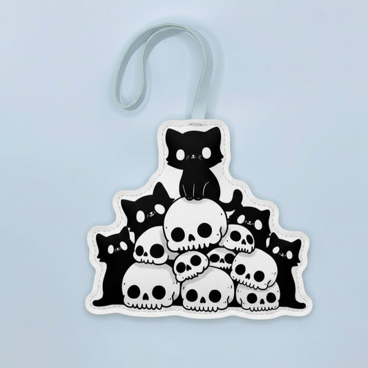 Cute Gothic Cat Bag Charm – Handmade Leather Kitty with Skulls Keychain – Handmade Animal Purse Keychain Accessory for Tote & Handbag