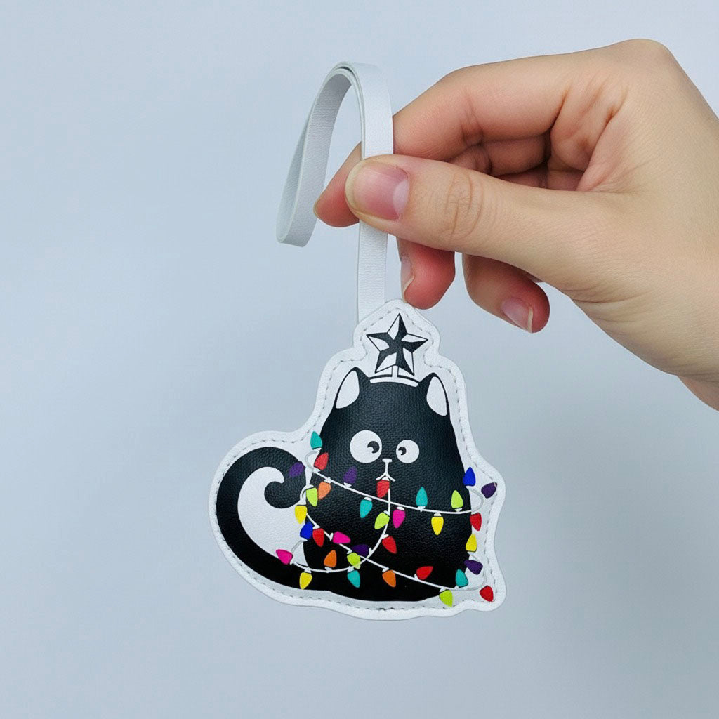 Holiday Cat Leather Bag Charm – Festive Kitty Keychain Gift for Cat Lovers – Handmade Animal Purse Keychain Accessory for Tote & Handbag